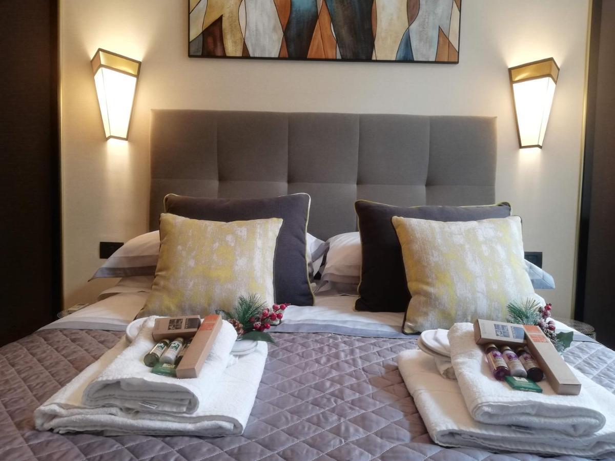Napoli Mariana Luxury Apartment Екстериор снимка
