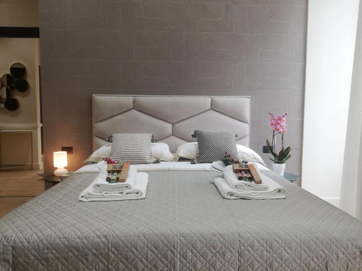 Napoli Mariana Luxury Apartment Екстериор снимка