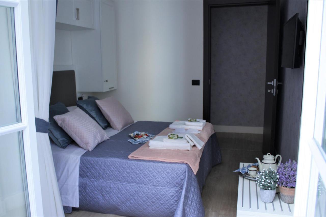 Napoli Mariana Luxury Apartment Екстериор снимка